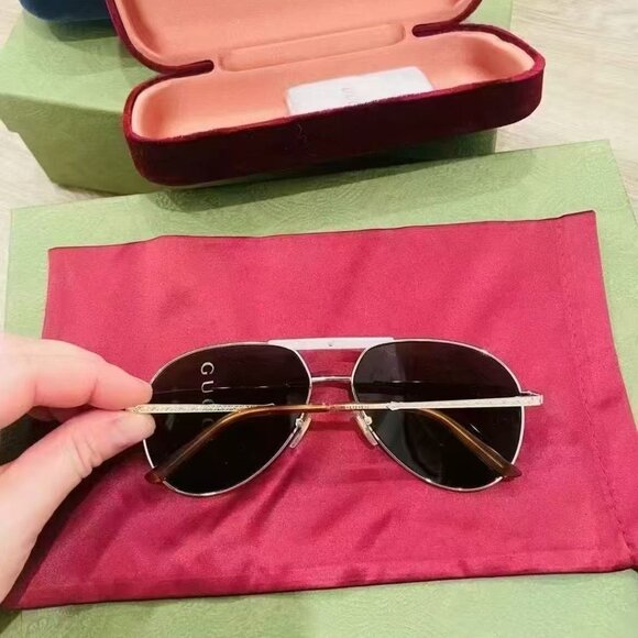 NIB Authentic Gucci aviator sunglasses - Picture 3 of 3